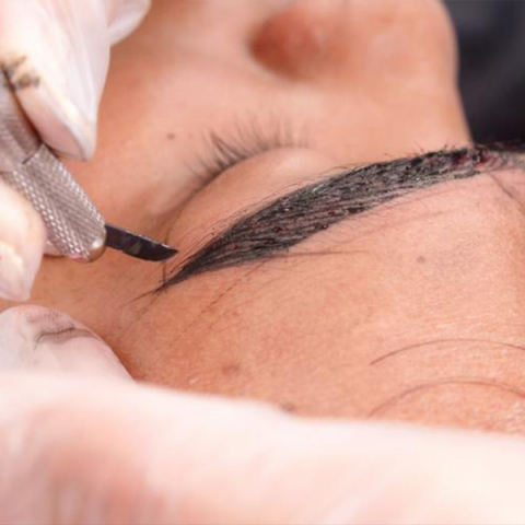 Kosmetisk tatuering/microblading - Ögonbryn i gruppen Behandlingar / Ansikte / Kosmetisk tatuering hos Hudotekets Webshop (brpb1)